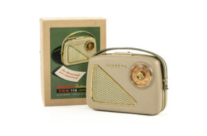 Tragbarer Rundfunkempfänger Ingelen TRV 110, 1958 Tragbarer Rundfunkempfänger Ingelen TRV 110, 1958