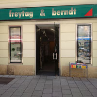Freytag und Berndt - Eingang von außen